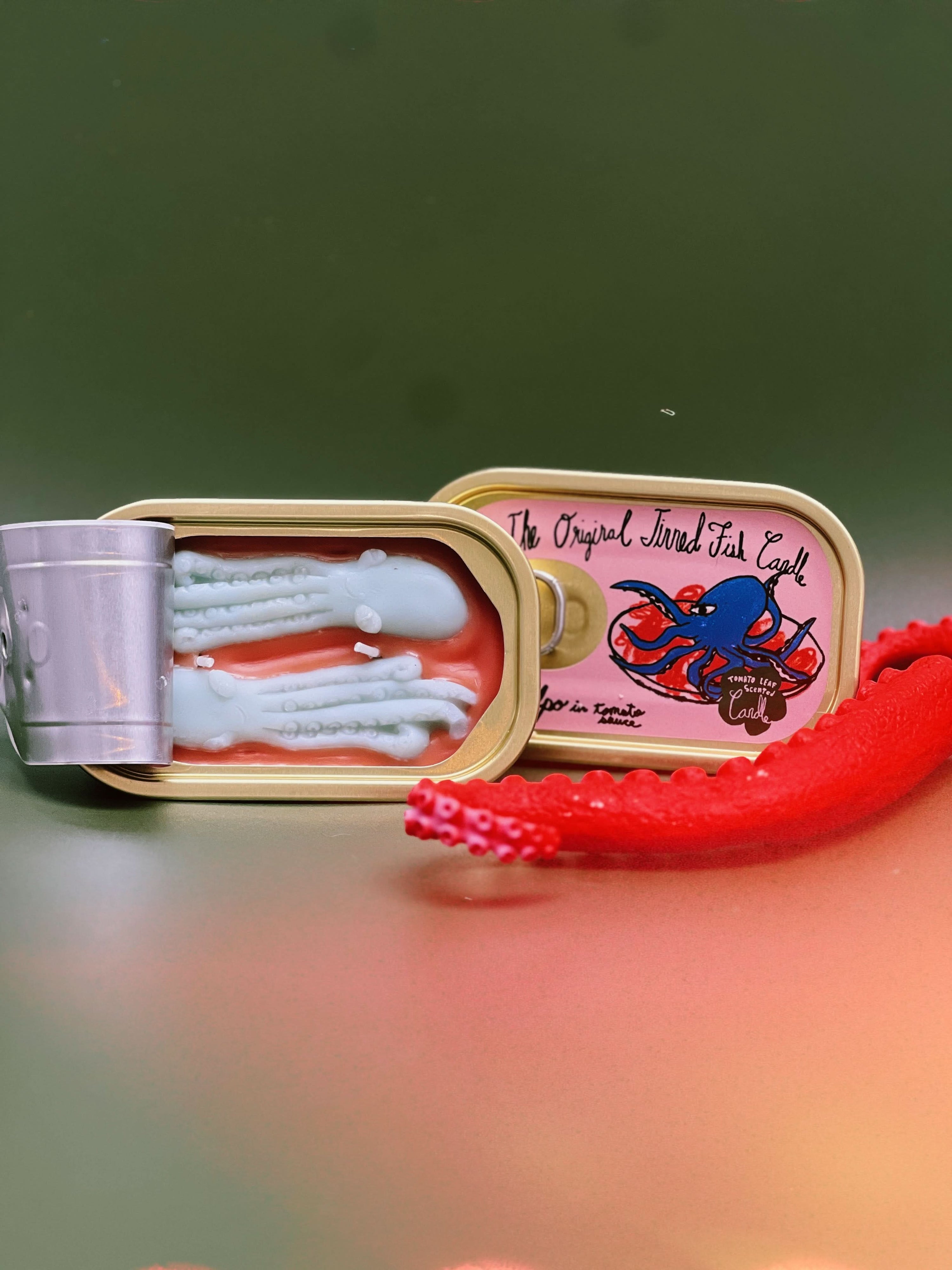 Tinned Candle Tinned Fish Candle - Pulpo in Tomato Sauce (Tomato Leaf Scented)