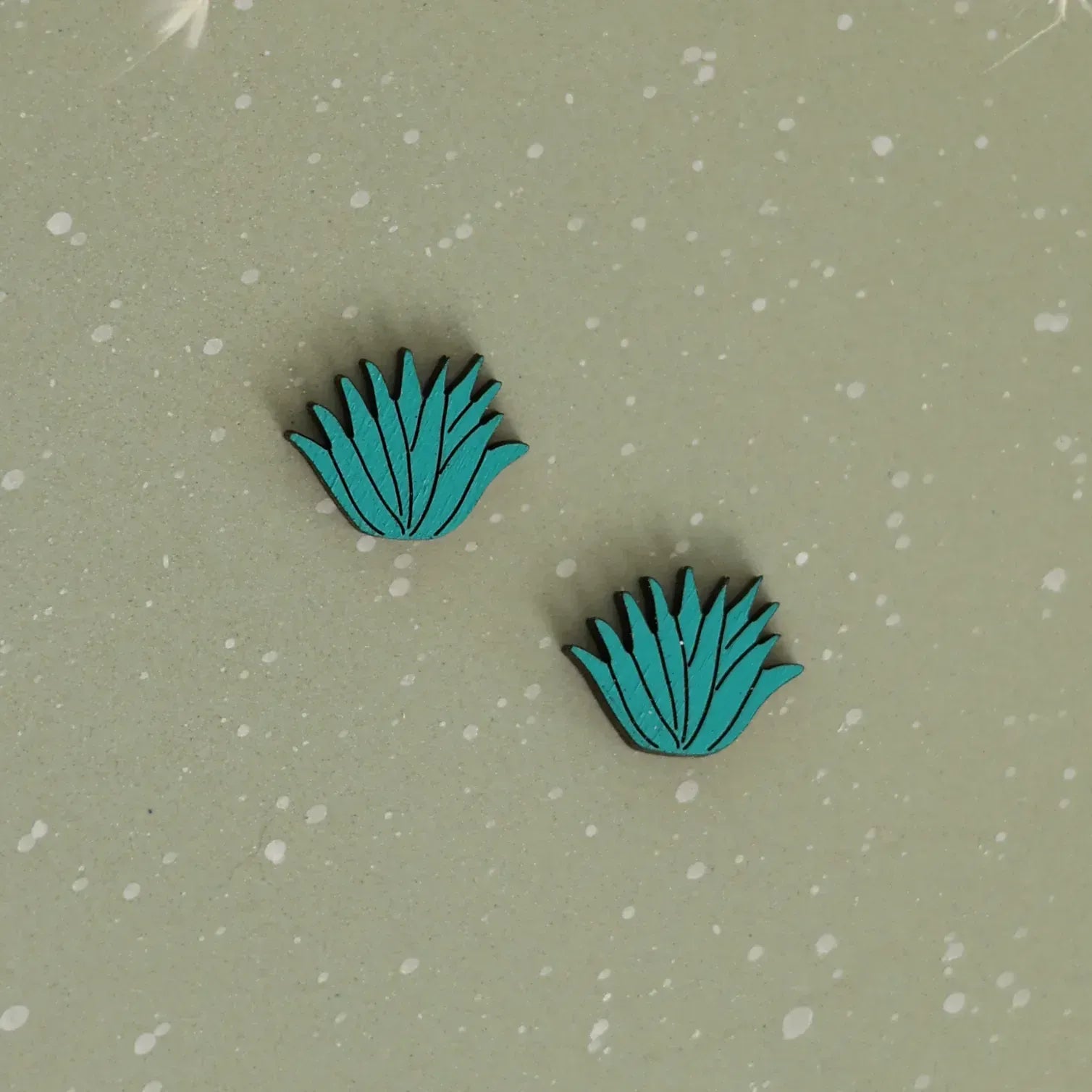LE CHIC MIAMI Earrings Agave Studs