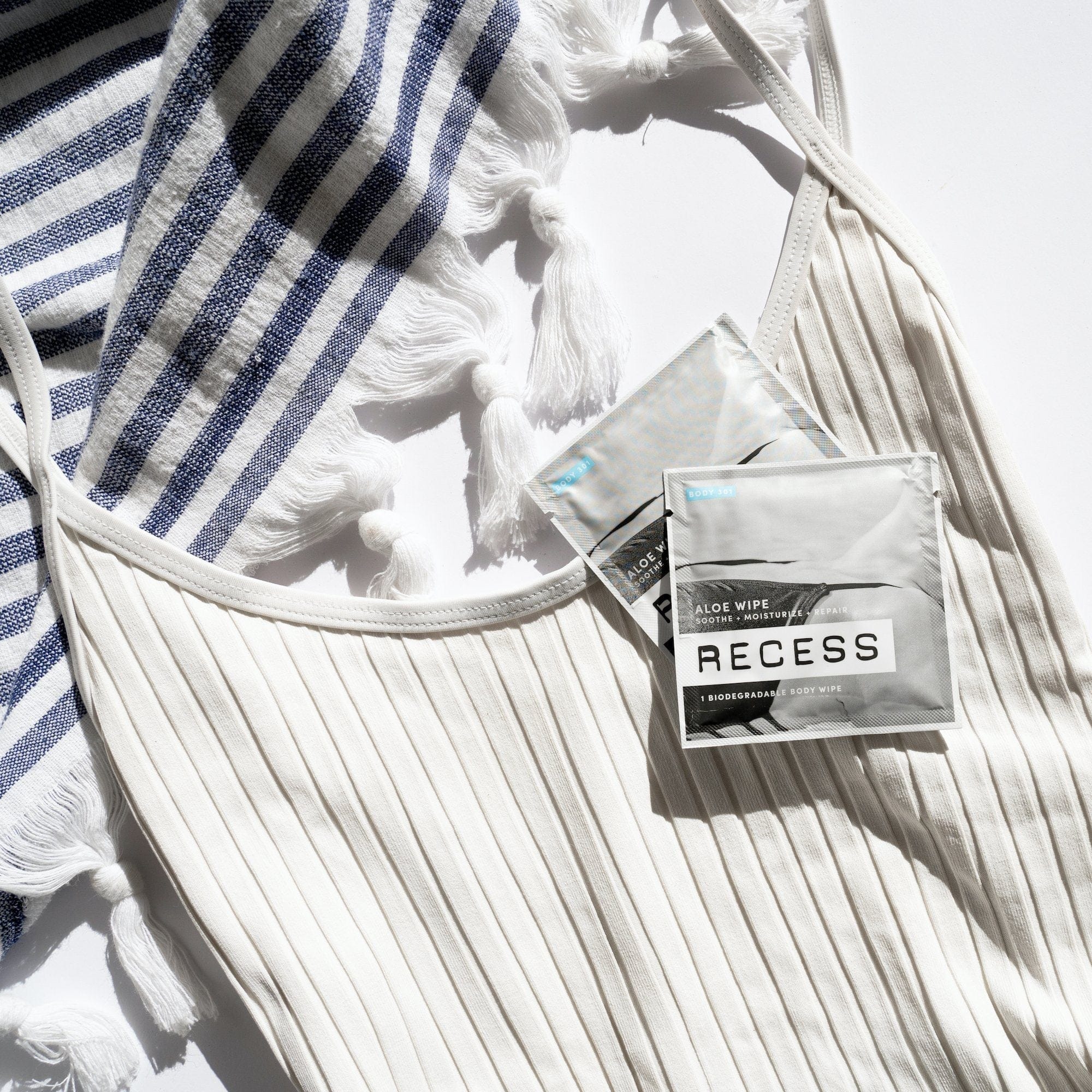 RECESS body wipe BODY 301: After-Sun Aloe Wipes (Pack of 15)