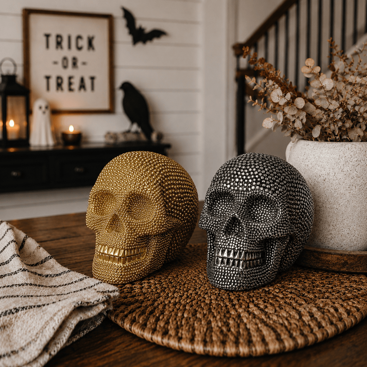 Gia Roma Halloween Resin Skull Gold