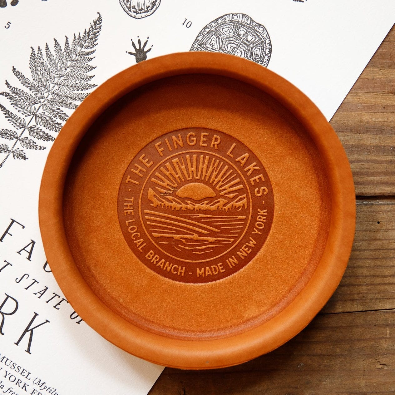 The Local Branch Leather Fingerlakes / Caramel Leather Valet - Round