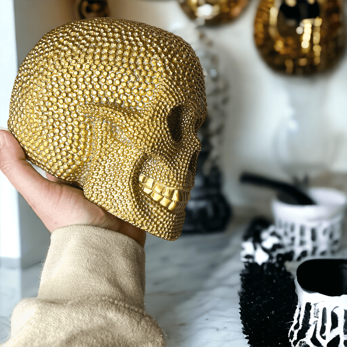Gia Roma Halloween Resin Skull Gold