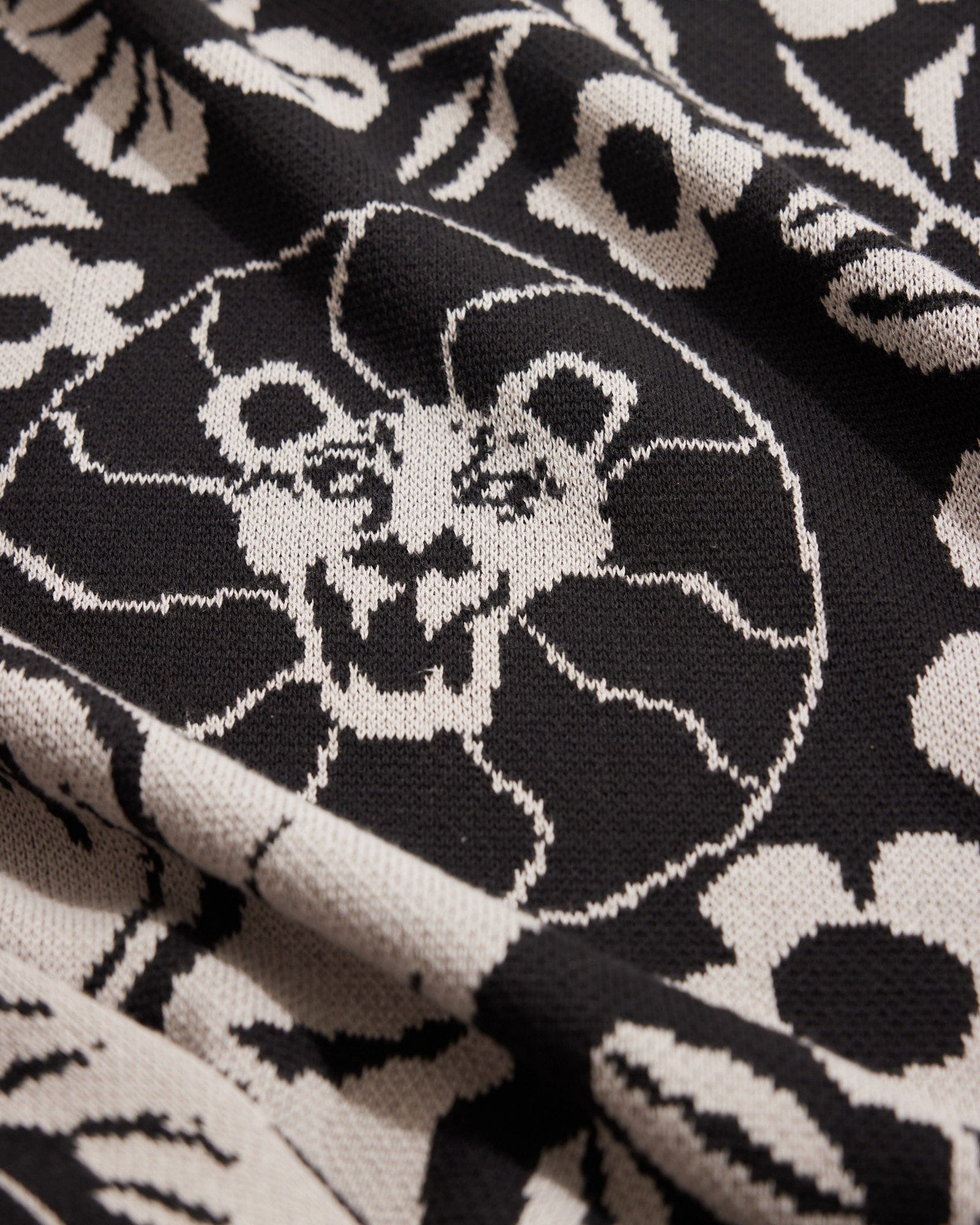 Biquette Throw Blanket Imagination