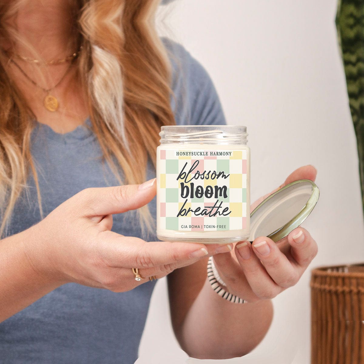 Gia Roma Candle Honeysuckle Harmony Candle