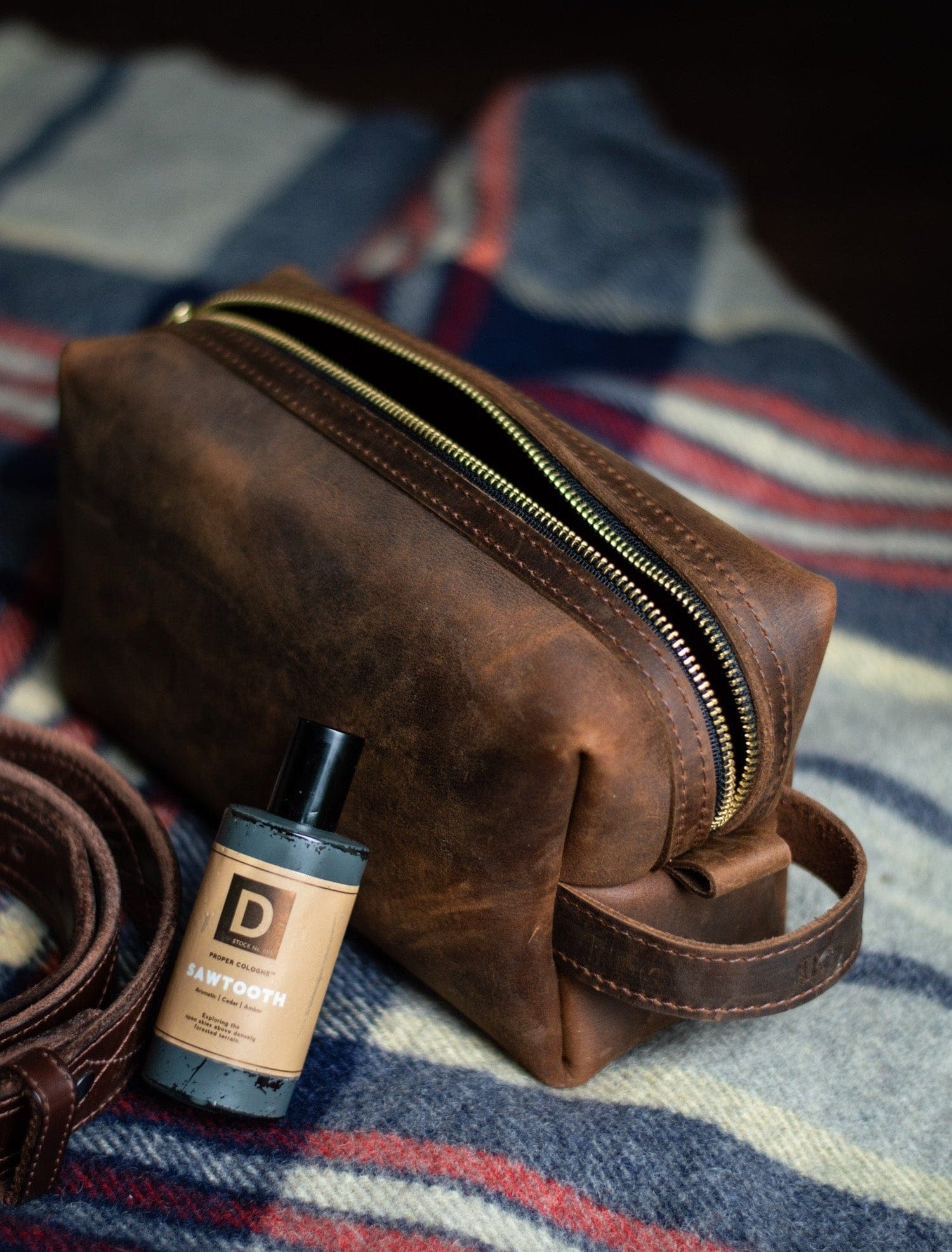 Urban Southern Accessories Rustic Brown Dopp Kit