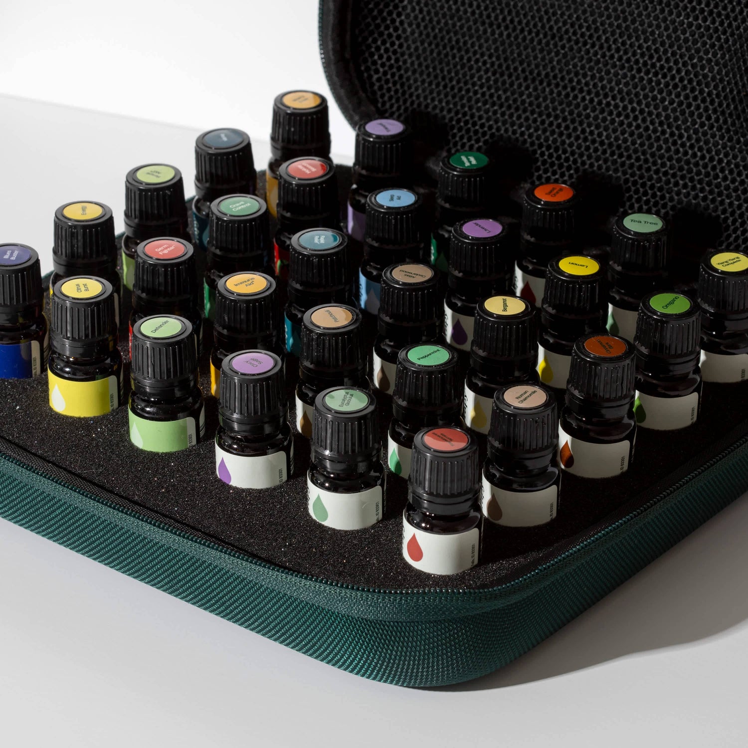 Plant Therapy Essential Oil 15 &amp; 15 Essential Oil Set with Carrying Case