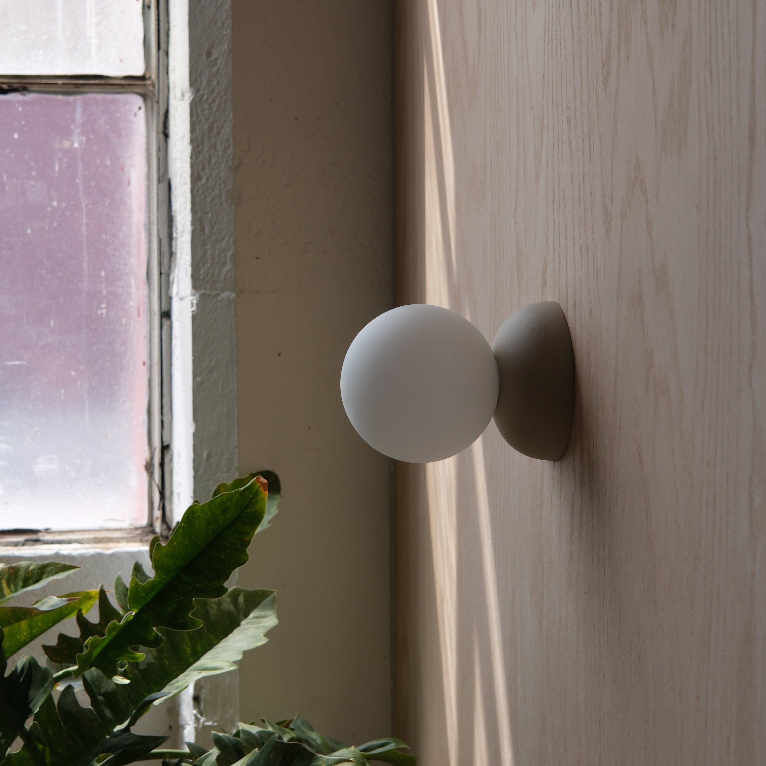 Misewell Lamps Dune / Plug in (on/off) Monroe Sconce
