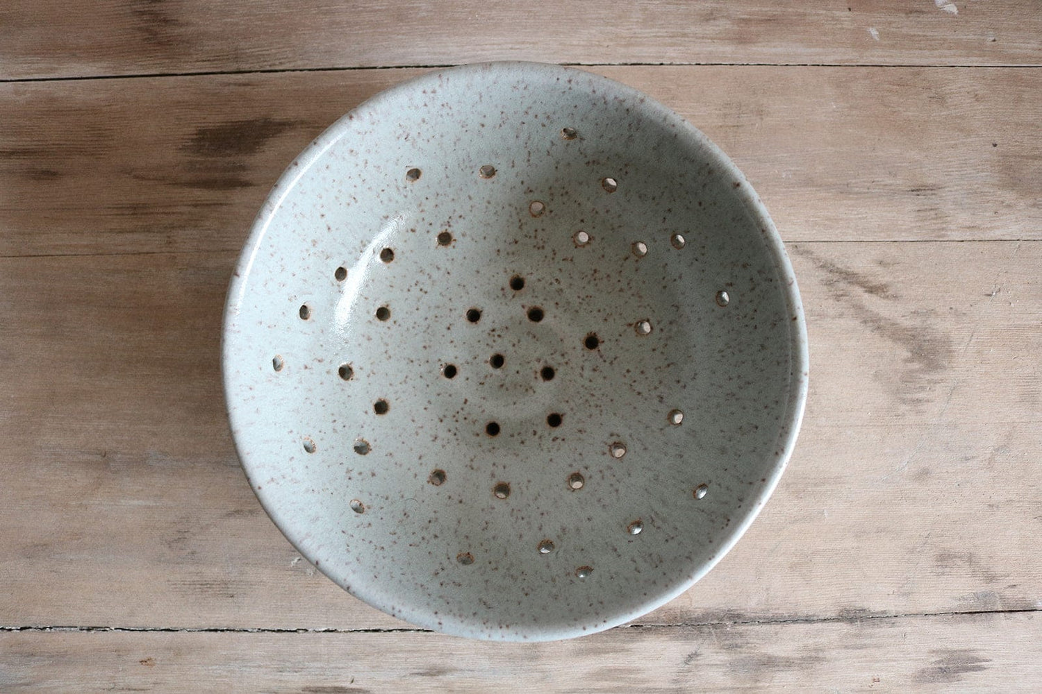 KJ Pottery Bowl Speckled Grey / Glazed Rim Berry Bowl