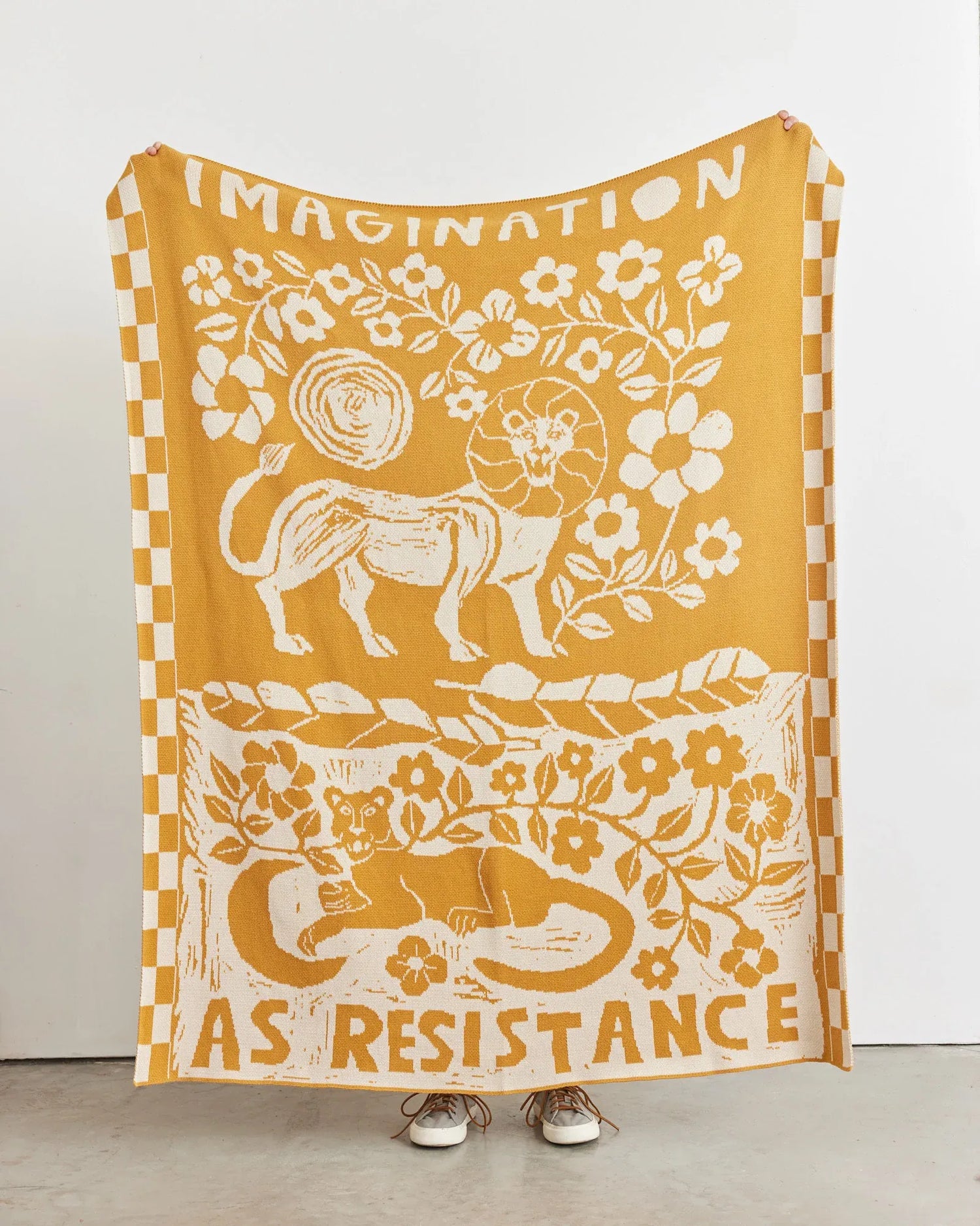 Biquette Throw Blanket Imagination