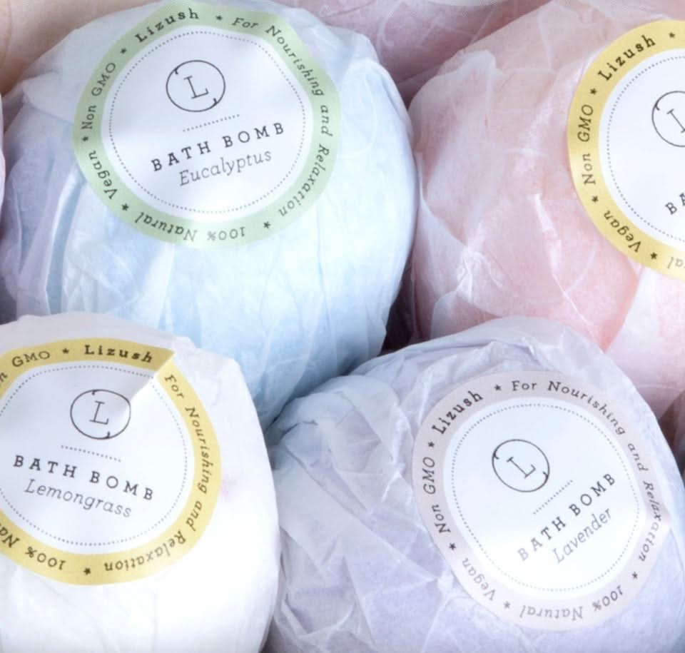 Lizush BATH BOMBS &amp; SHOWER STEAMERS 11 Bath Bombs Gift Box +  one Free Bomb to make 12 !!